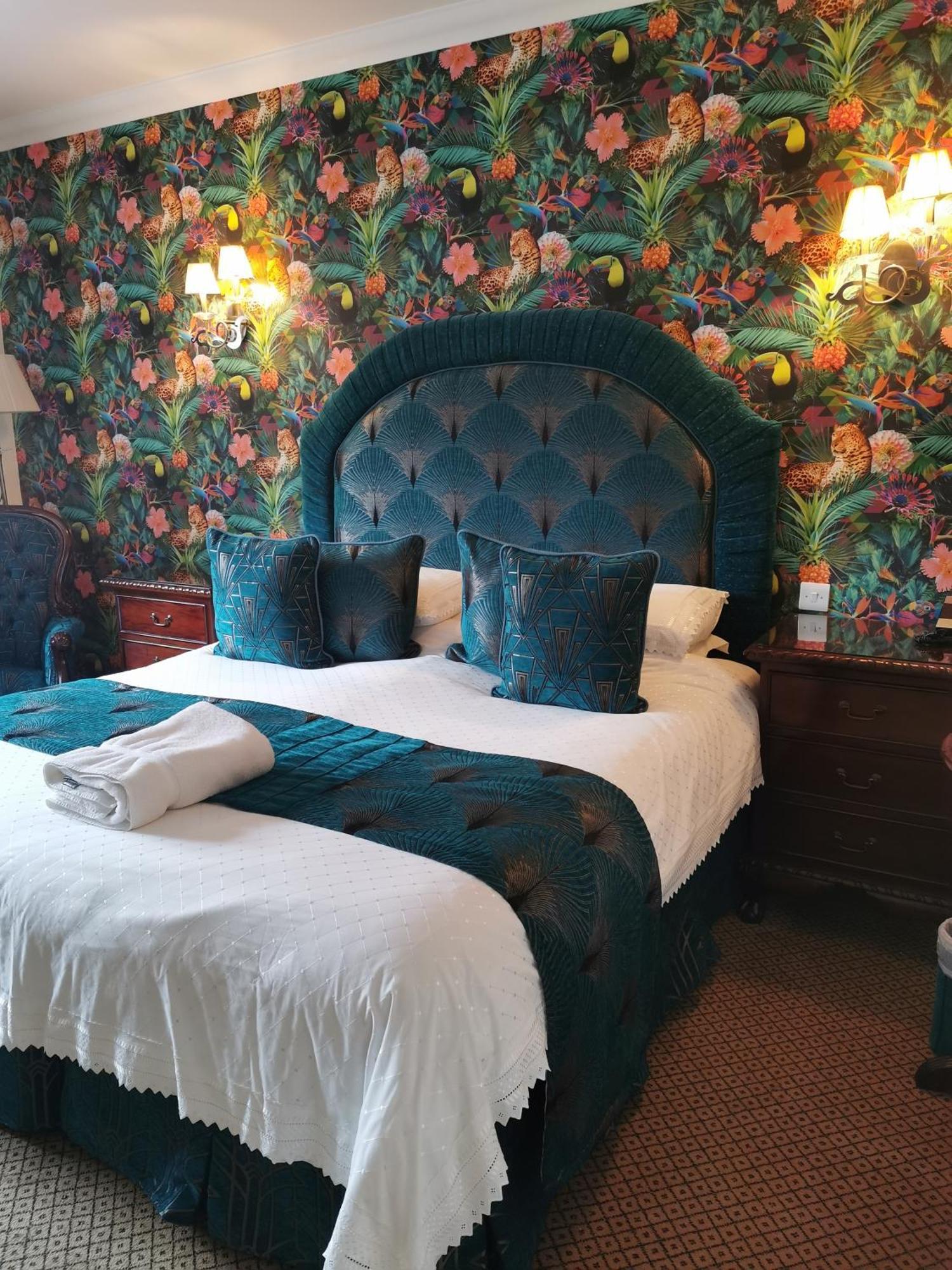 Hempstead House Hotel & Restaurant Ситтингбурн Экстерьер фото